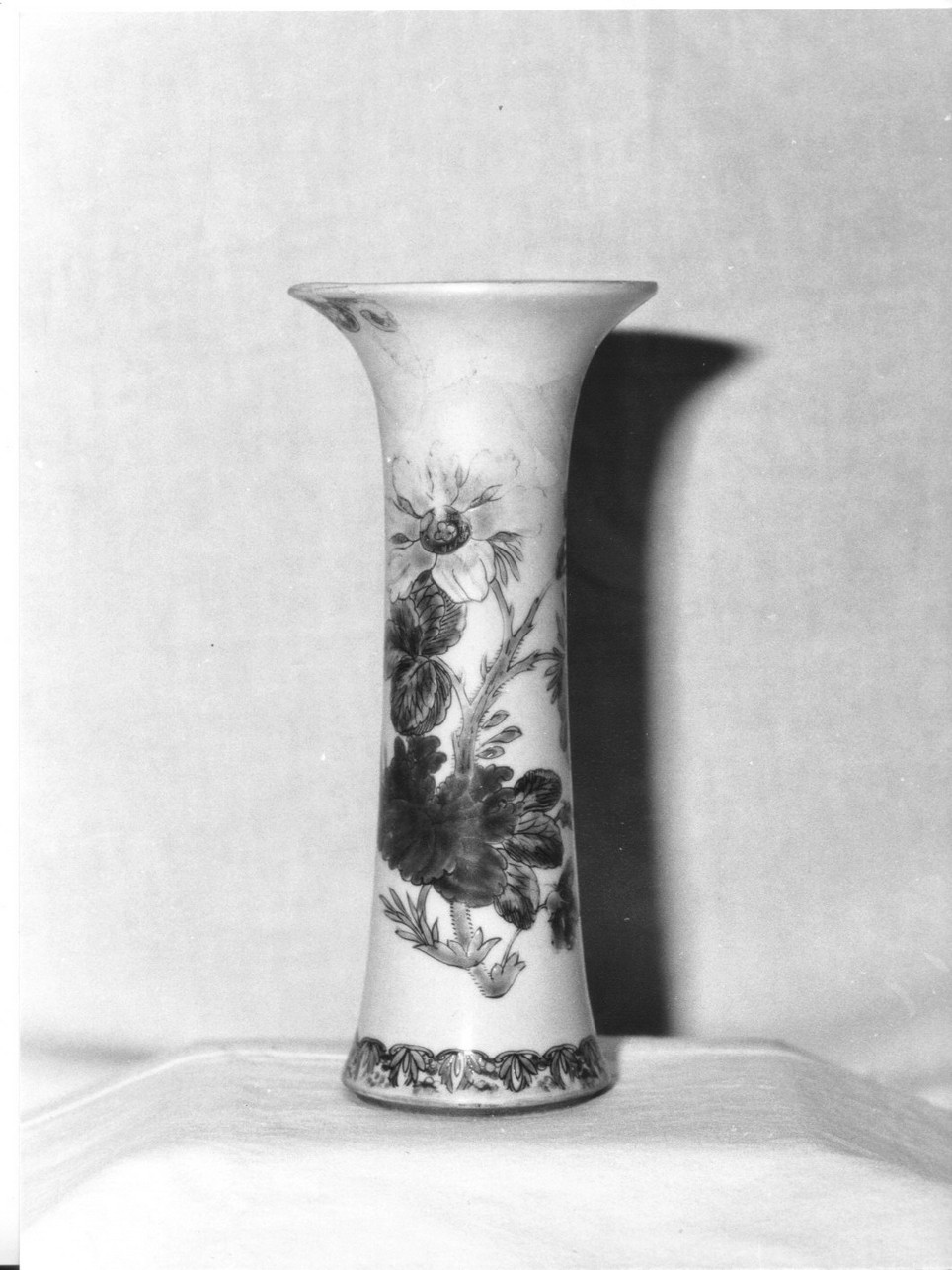 motivi decorativi floreali (vaso, opera isolata) - bottega cinese (seconda metà sec. XVIII)