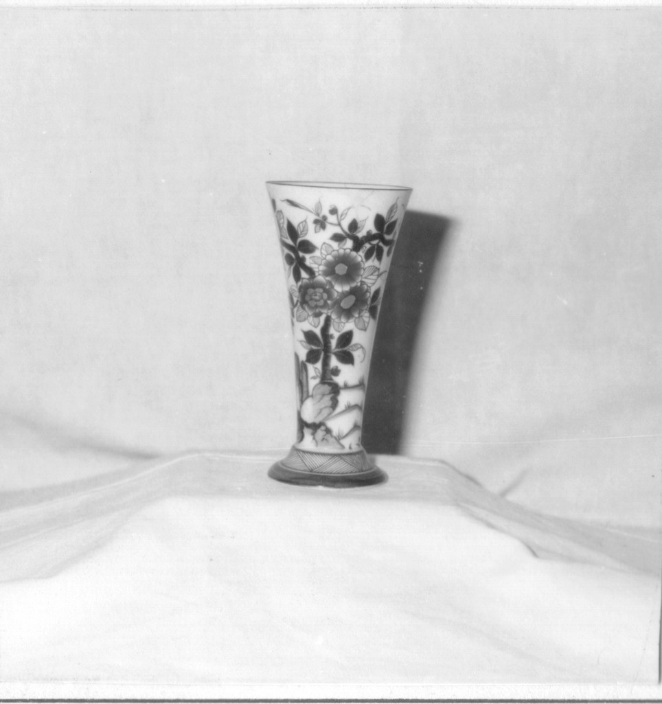 vaso, opera isolata - bottega cinese (seconda metà sec. XVIII)