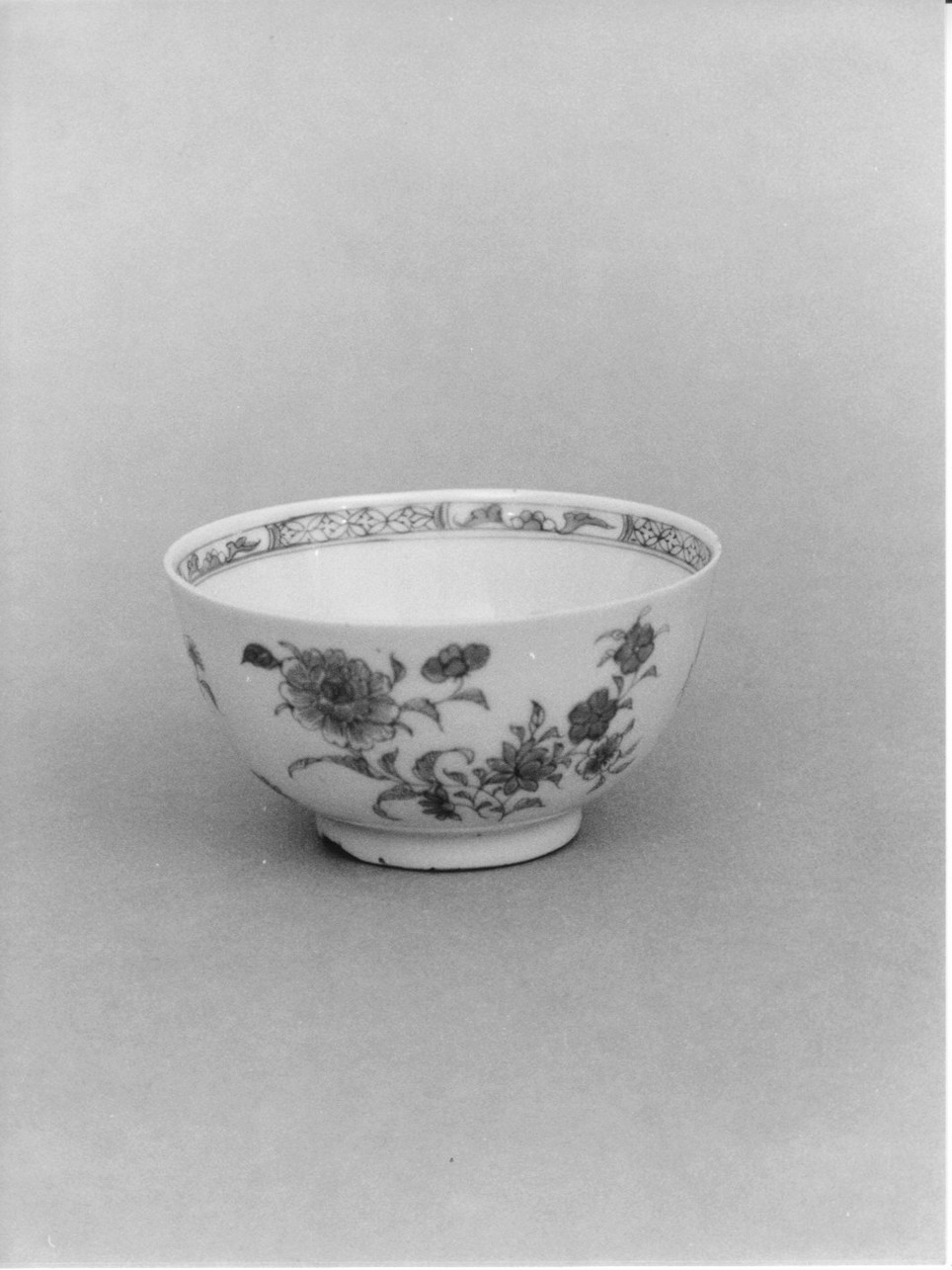 motivi decorativi floreali (tazza, serie) - bottega cinese (fine/inizio secc. XVIII/ XIX)