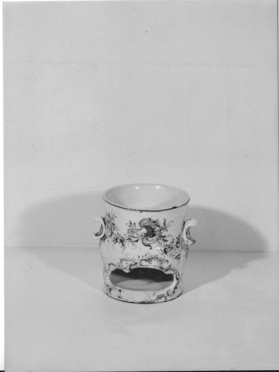 motivi decorativi floreali (veilleuse, opera isolata) - bottega savonese (seconda metà sec. XVIII)