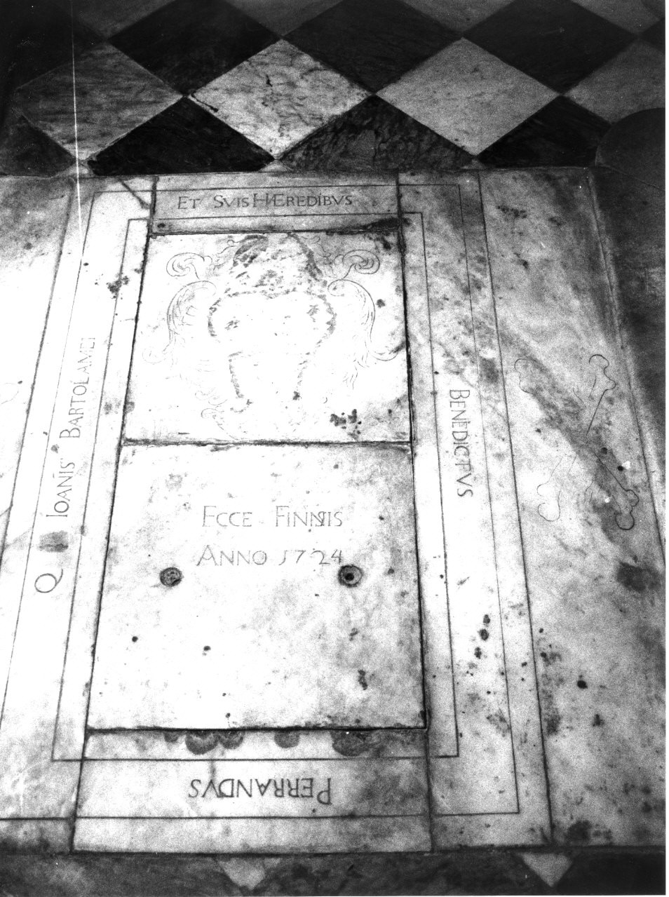 lastra tombale, opera isolata - PRODUZIONE LIGURE (sec. XVIII)