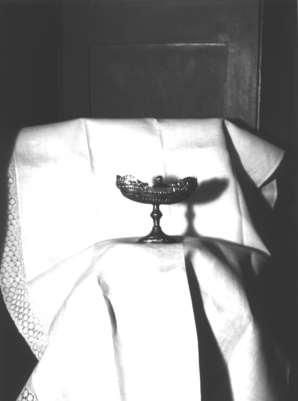 motivi decorativi floreali/ motivi decorativi vegetali/ motivi decorativi a dentelli (navicella portaincenso, opera isolata) - bottega ligure (sec. XIX)