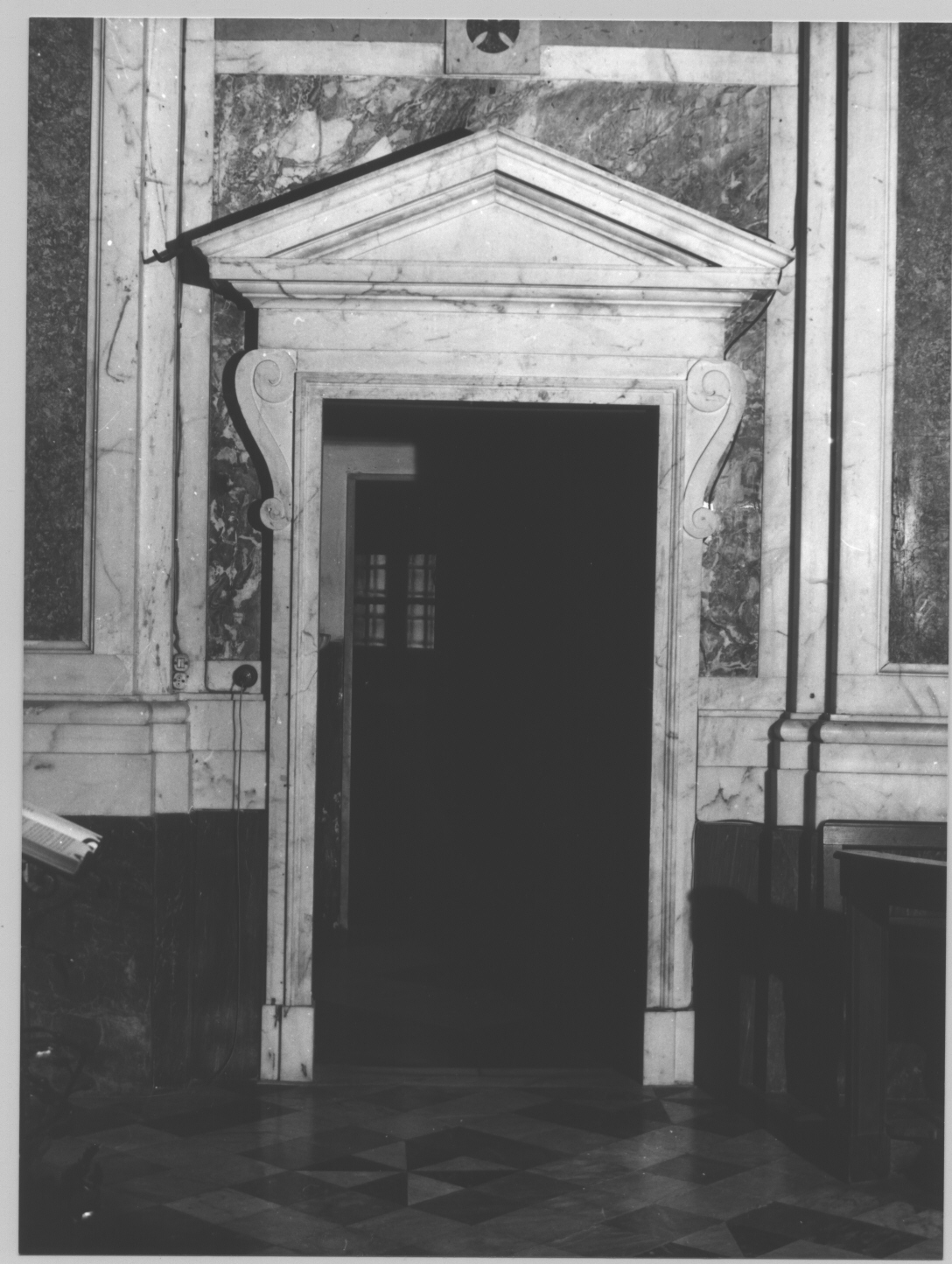portale, serie di Gagini Giuseppe (primo quarto sec. XIX)
