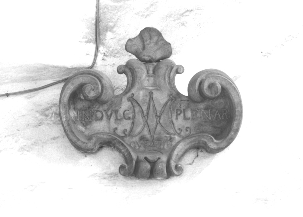 motivi decorativi a volute/ monogramma mariano (cartiglio, opera isolata) - bottega ligure (seconda metà sec. XVIII)