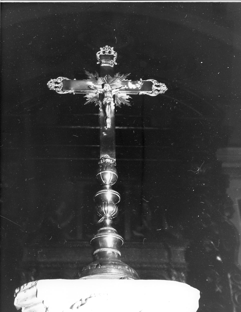 Cristo crocifisso (croce d'altare, opera isolata) - manifattura ligure (secc. XIX/ XX)