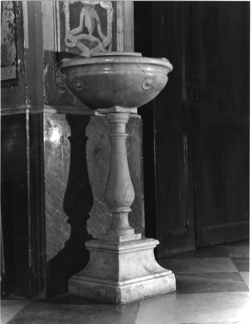 acquasantiera - a fusto, opera isolata - manifattura ligure (secc. XIX/ XX)