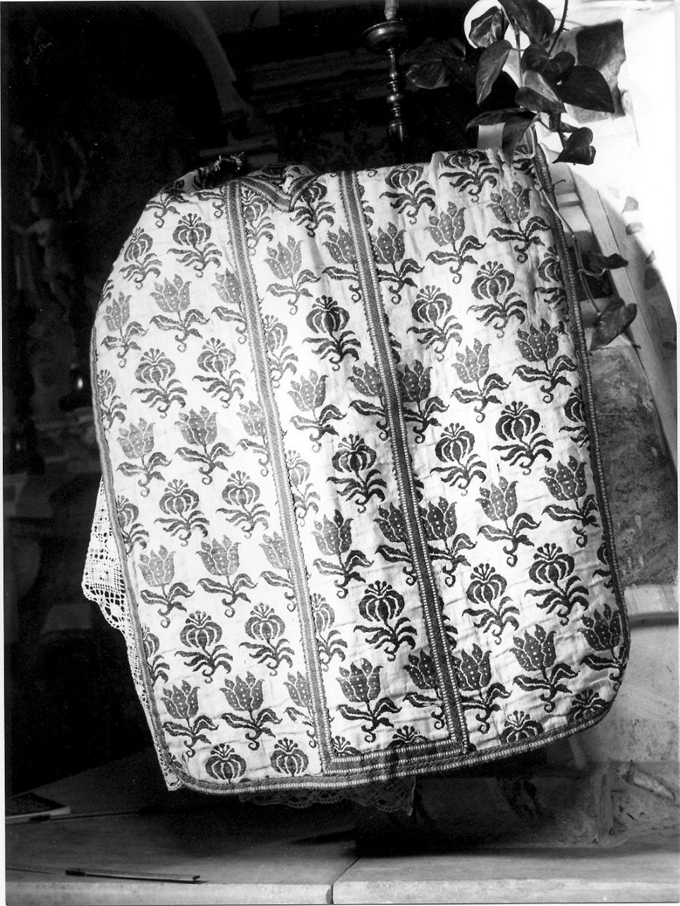 pianeta, elemento d'insieme - manifattura ligure (sec. XVII)