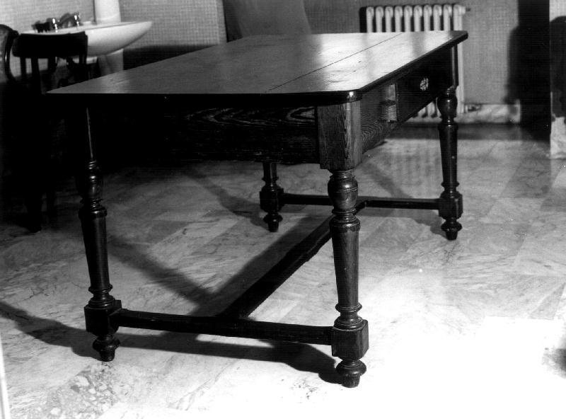 tavolo, opera isolata - bottega ligure (ultimo quarto sec. XIX)