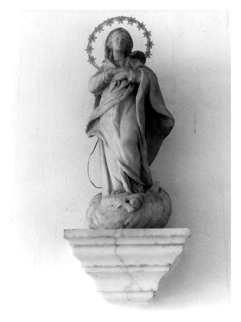 MADONNA IMMACOLATA (scultura, opera isolata) - bottega ligure (secc. XVII/ XVIII)