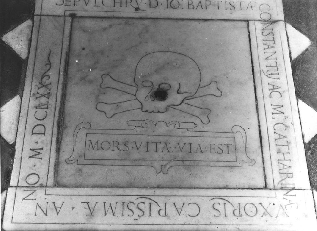 teschio con tibie incrociate (lastra tombale, opera isolata) - bottega ligure (sec. XVII)