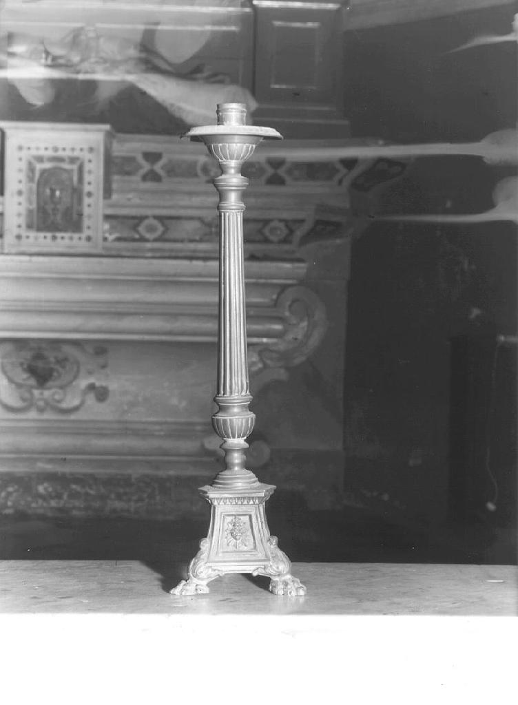 candeliere d'altare, coppia - PRODUZIONE LIGURE (fine/inizio secc. XIX/ XX)