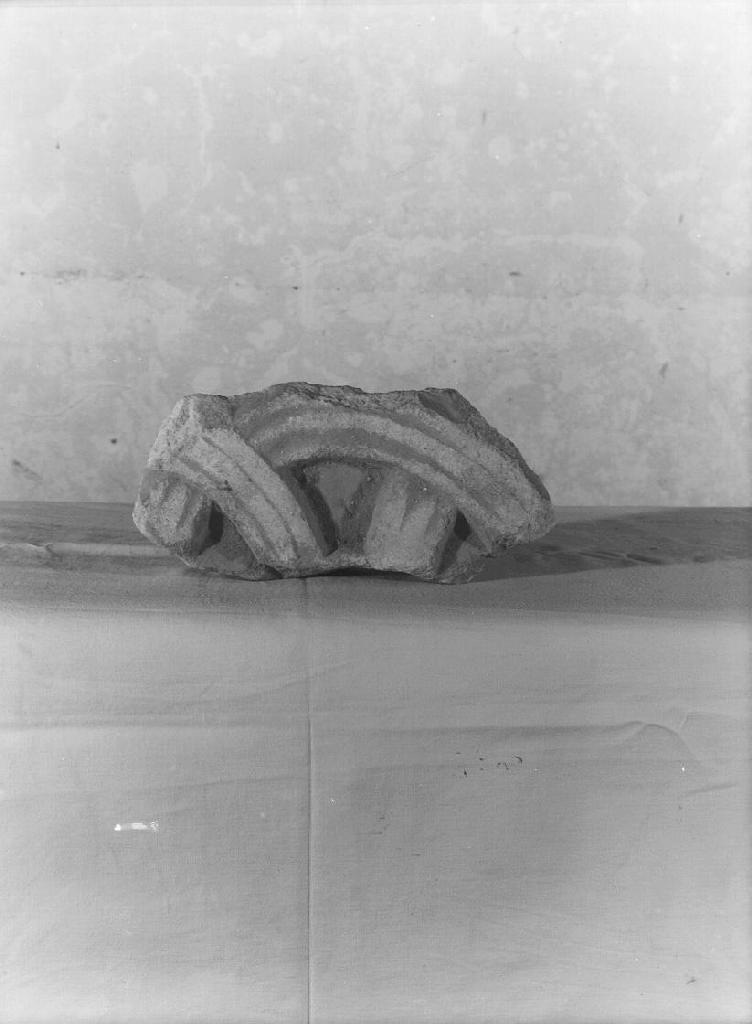 pluteo, frammento - bottega ligure (prima metà sec. IX)