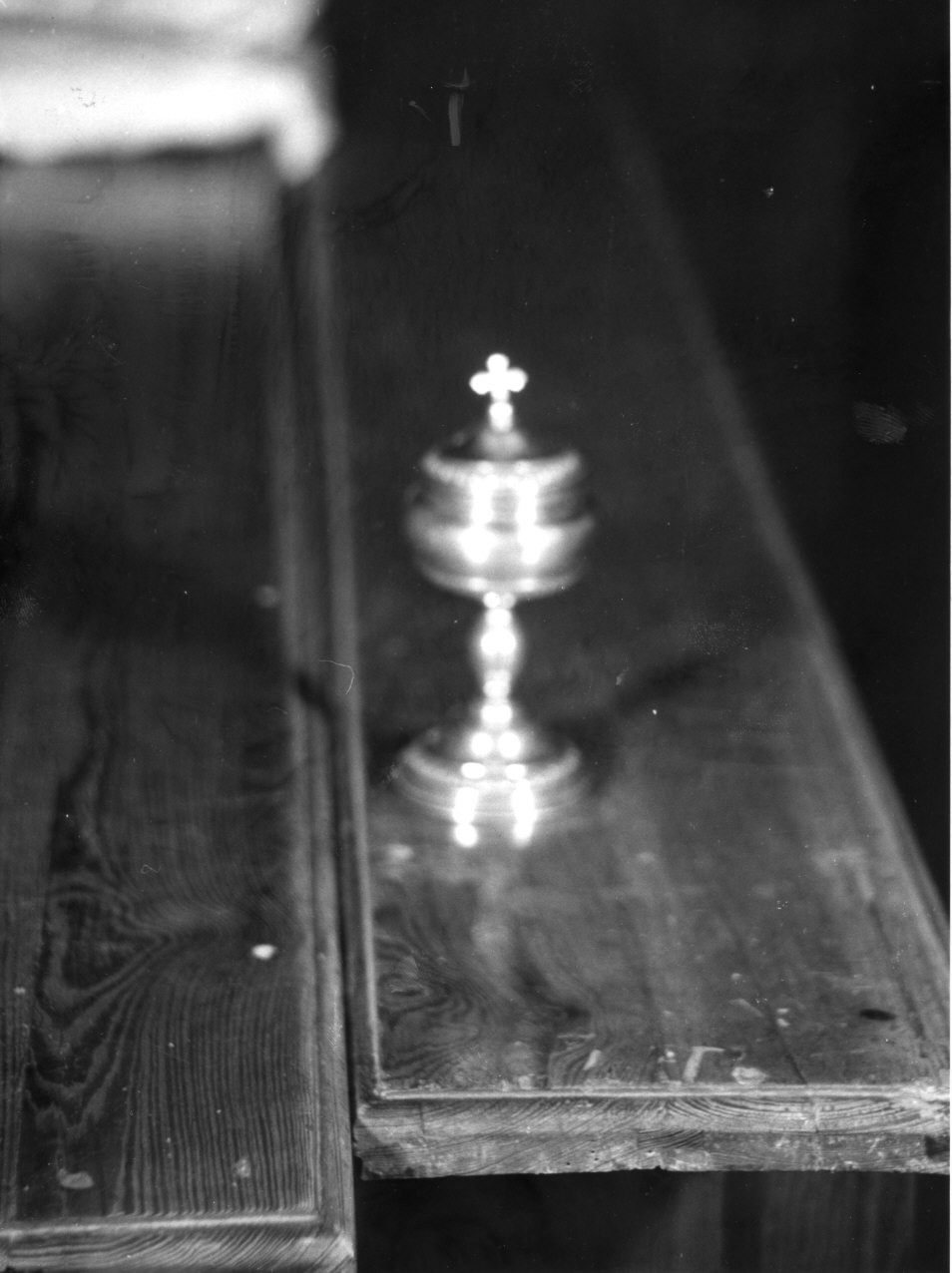 pisside, opera isolata - bottega italiana (seconda metà sec. XIX)