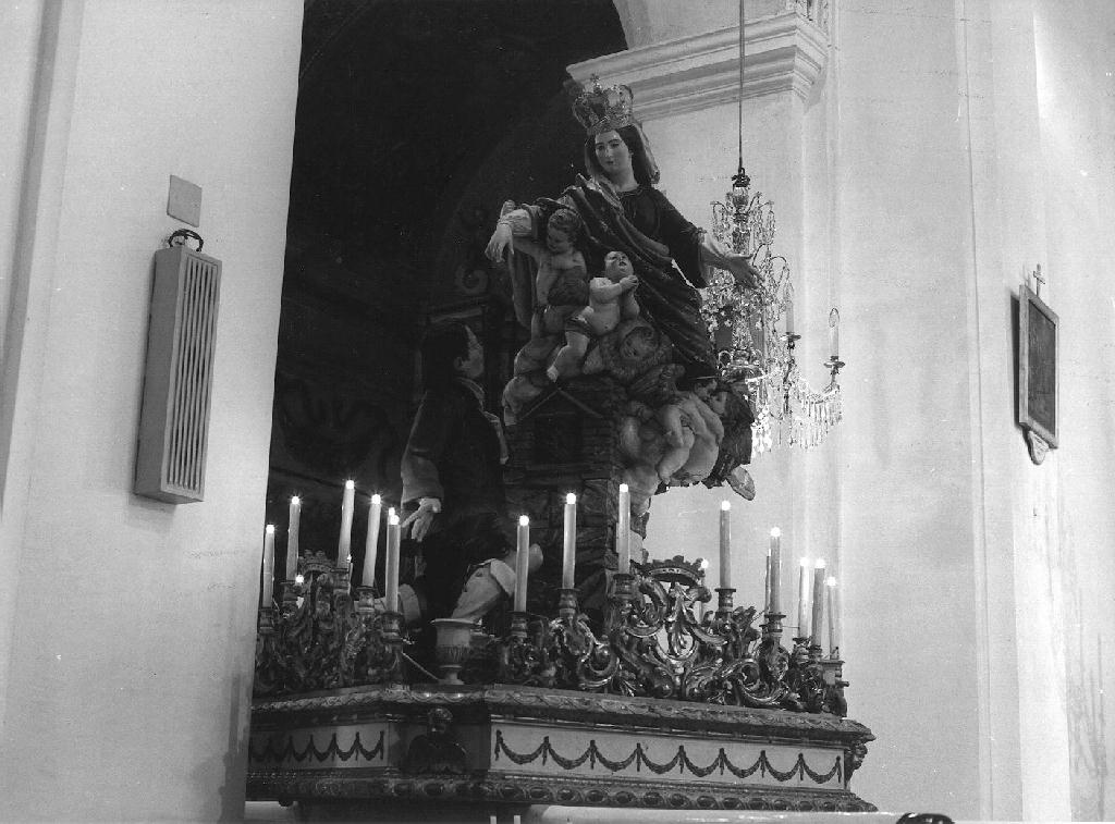 Madonna (gruppo scultoreo, elemento d'insieme) di Farina A (sec. XIX)