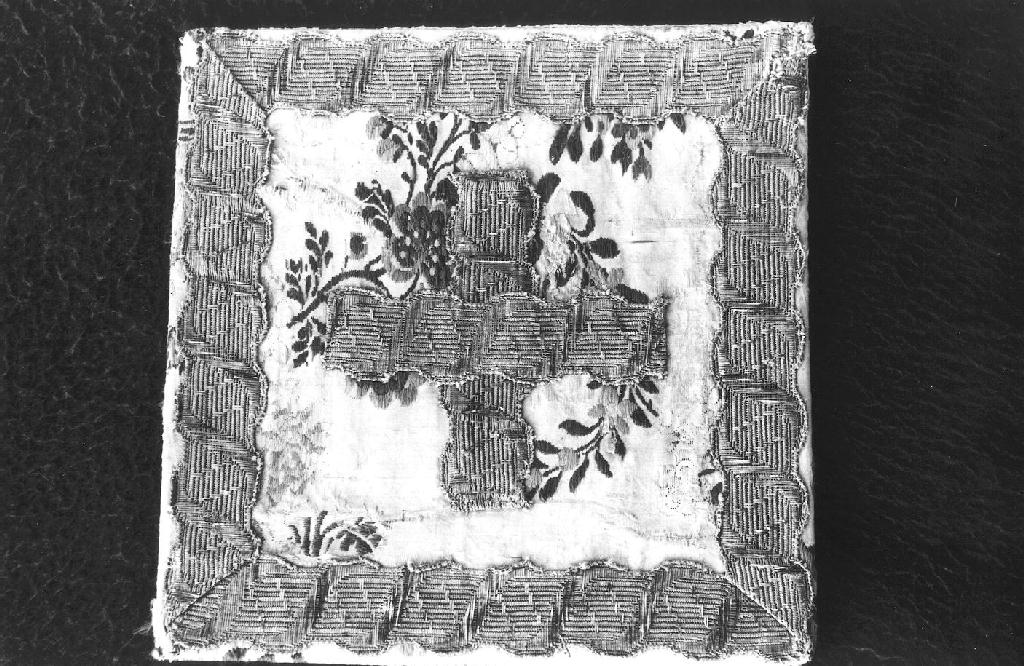 motivi decorativi vegetali (borsa, opera isolata) - manifattura ligure (sec. XIX)