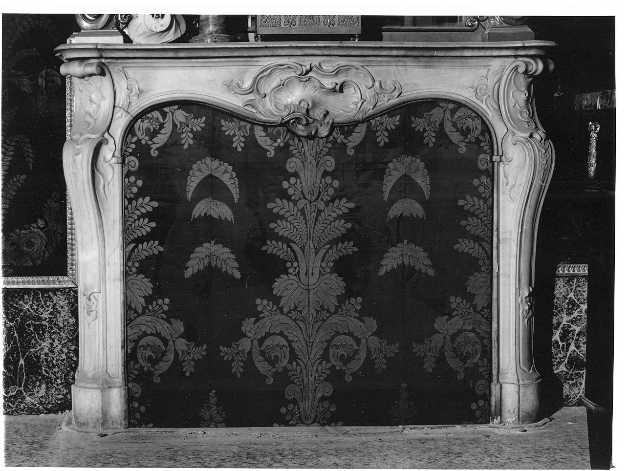 mostra di camino, opera isolata - produzione italiana (sec. XIX)