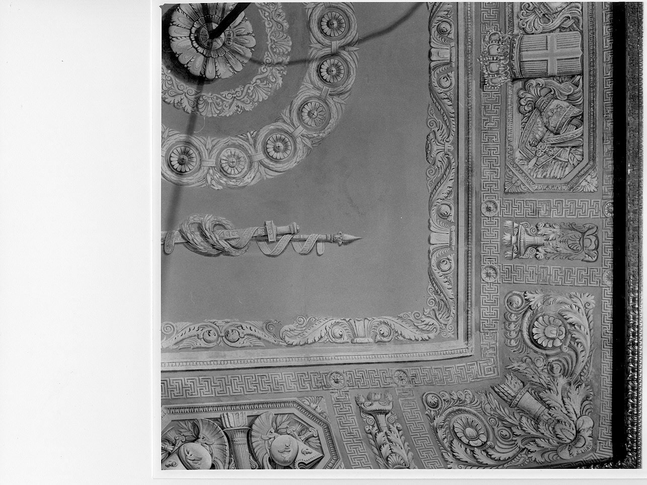 motivi decorativi geometrici e vegetali/ armature (decorazione plastica, opera isolata) di Canzio Michele (metà sec. XIX)