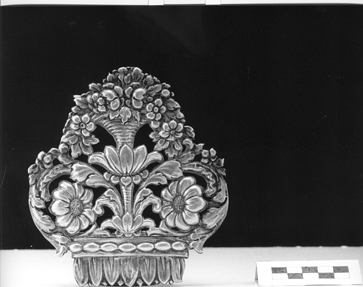 terminale - di croce, serie - bottega ligure (prima metà sec. XIX)