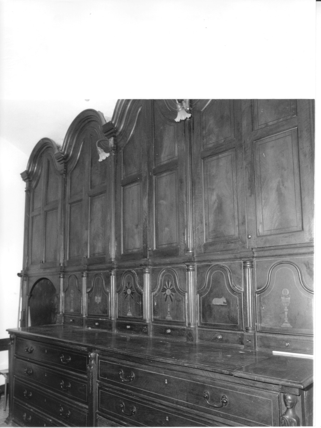 armadio monumentale, opera isolata - bottega genovese (sec. XIX)