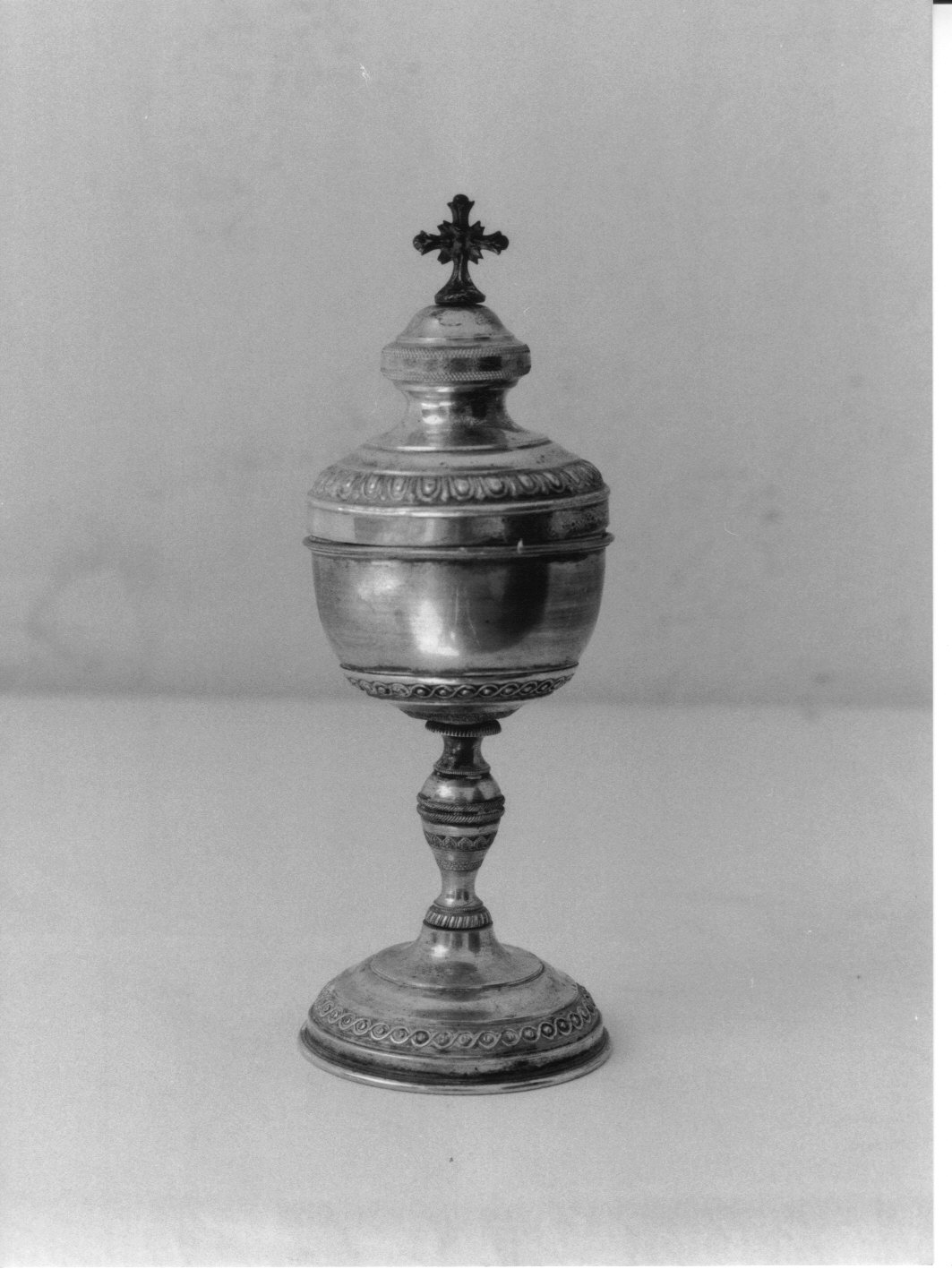 pisside, opera isolata - bottega genovese (ultimo quarto sec. XIX)