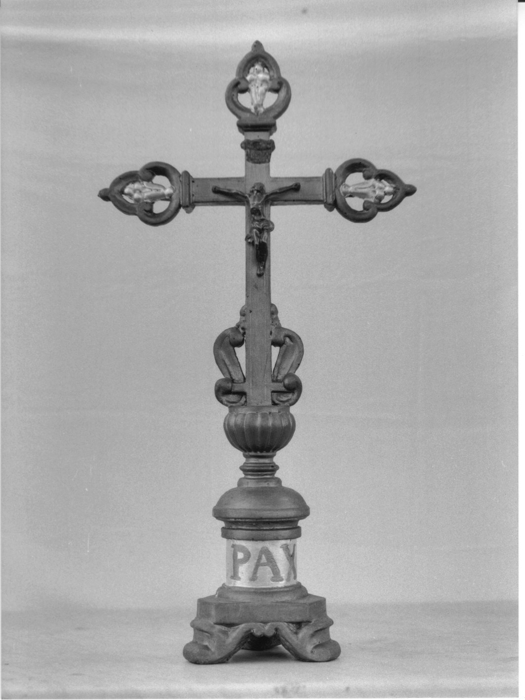 Cristo crocifisso (croce d'altare, opera isolata) - bottega genovese (seconda metà sec. XIX)