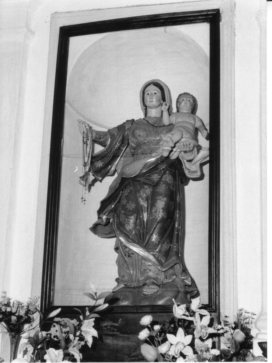 Madonna con Bambino (statua, opera isolata) - bottega genovese (fine/inizio secc. XVIII/ XIX)