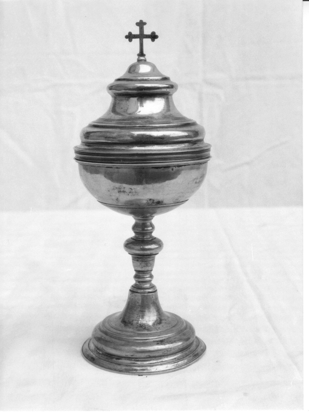 pisside, opera isolata - bottega genovese (prima metà sec. XIX)