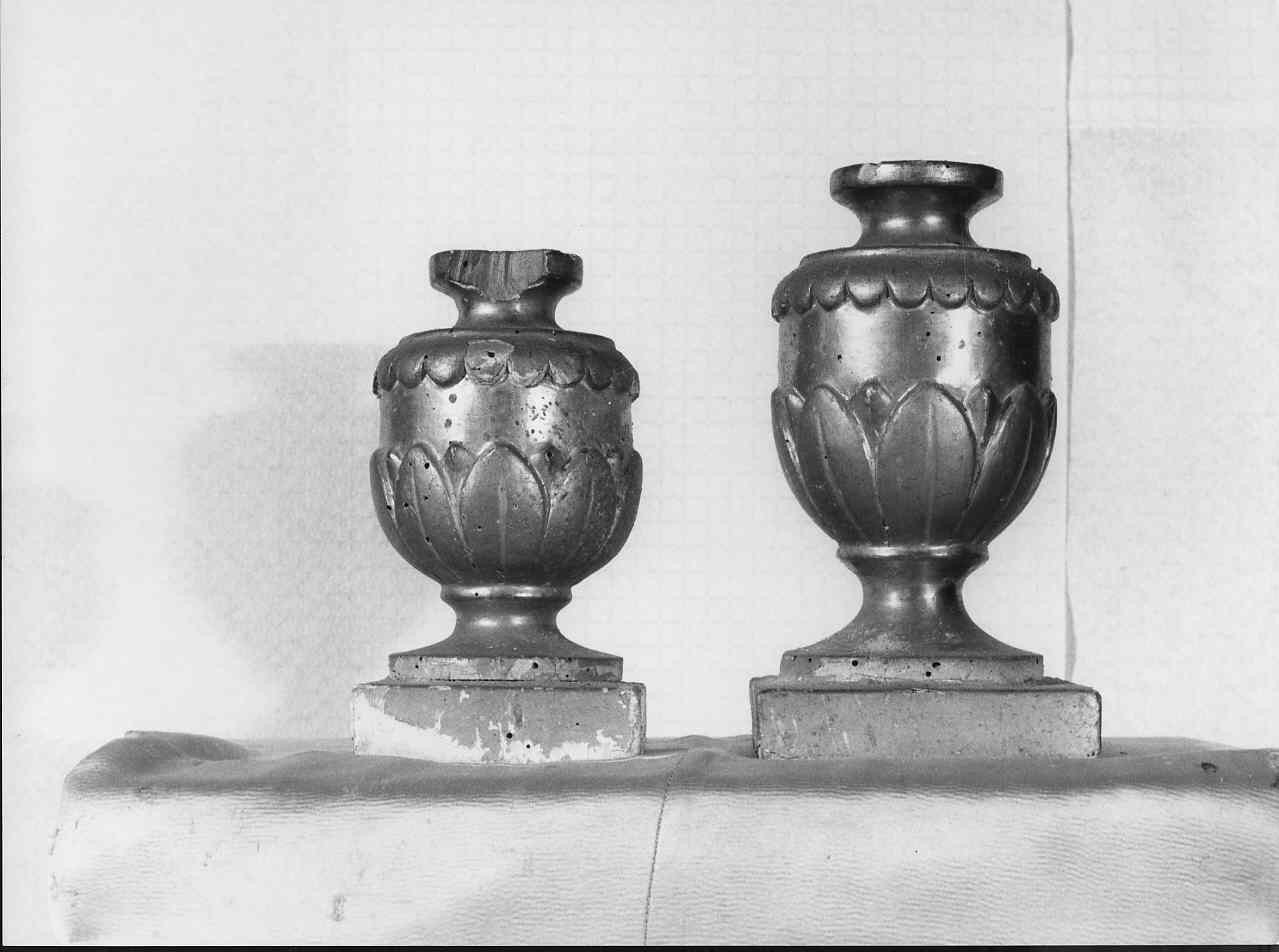 vaso da fiori, serie - bottega ligure (seconda metà sec. XIX)