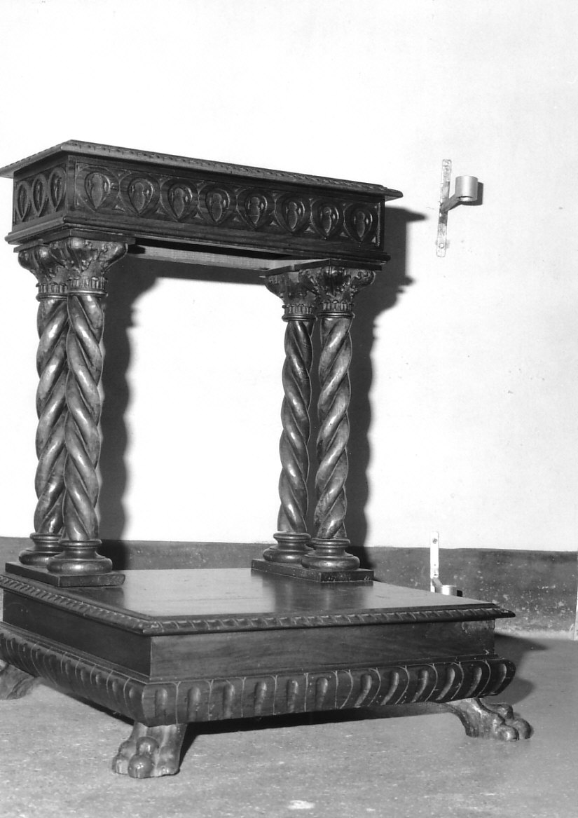 inginocchiatoio, opera isolata - bottega Italia settentrionale (ultimo quarto sec. XIX)