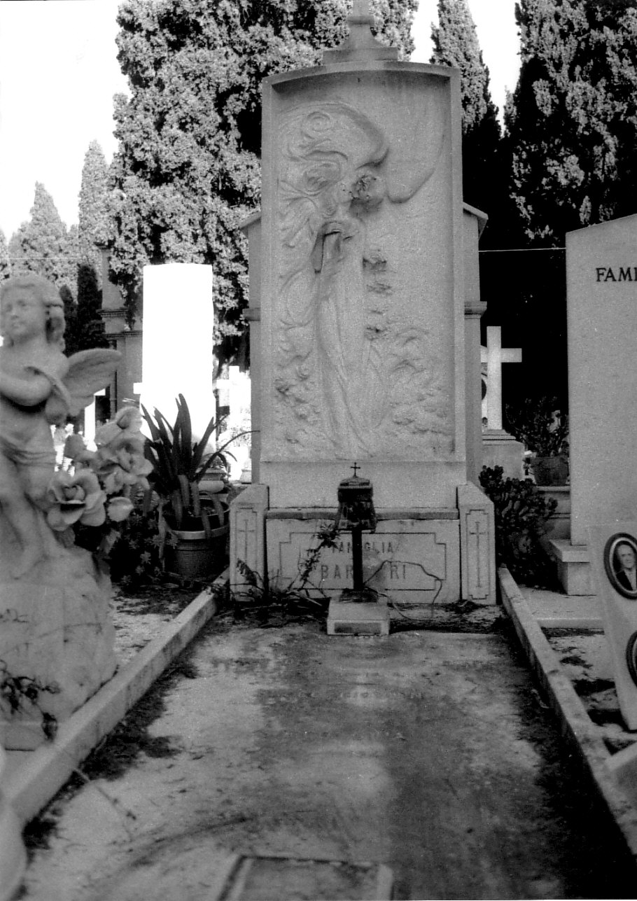 rilievo, opera isolata - bottega ligure (secondo quarto sec. XX)