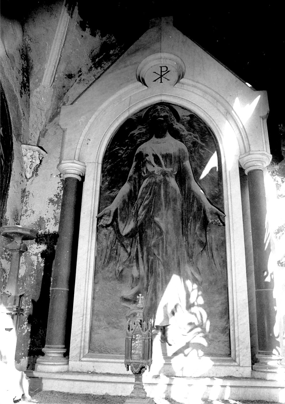 figura femminile (rilievo, opera isolata) di Pasquali Vincenzo (sec. XX)