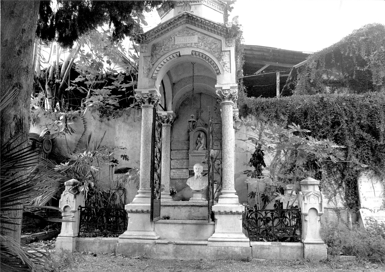 monumento funebre - a edicola, opera isolata - bottega italiana (sec. XX)