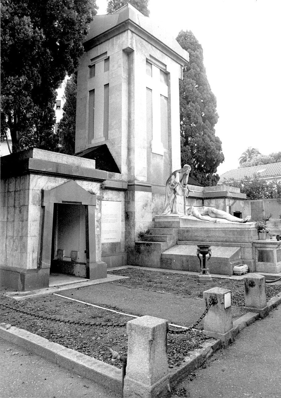 monumento funebre, opera isolata di Pasquali Vincenzo (sec. XX)