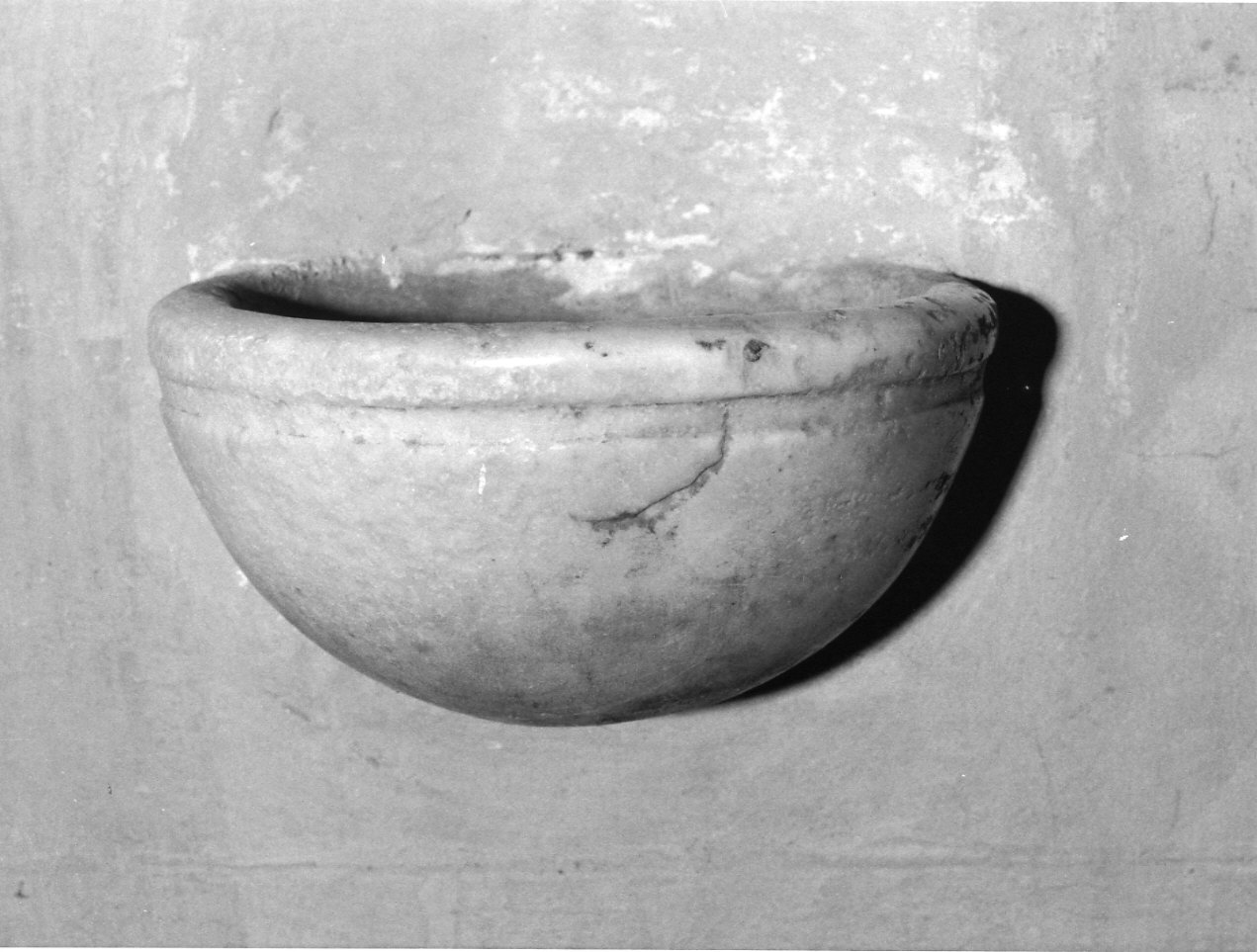 acquasantiera da parete, opera isolata - manifattura genovese (seconda metà sec. XIX)