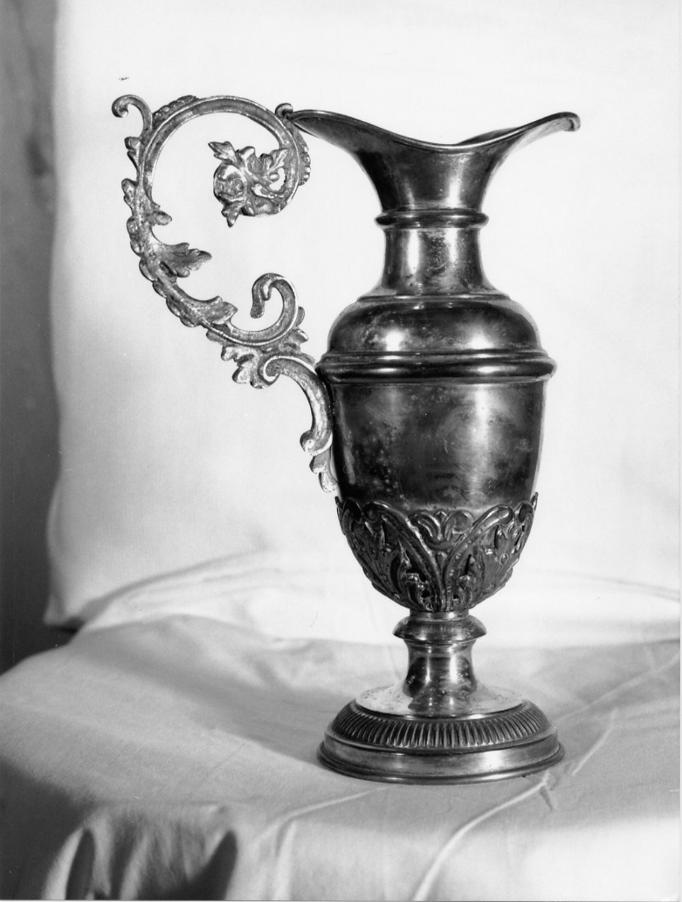 brocca, opera isolata - manifattura genovese (seconda metà sec. XIX)