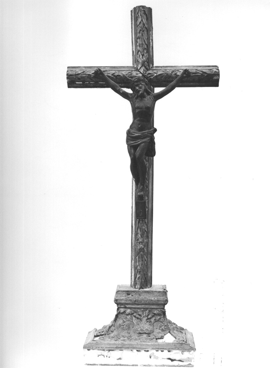 Cristo crocifisso (croce d'altare, opera isolata) - bottega ligure (fine/inizio secc. XIX/ XX)