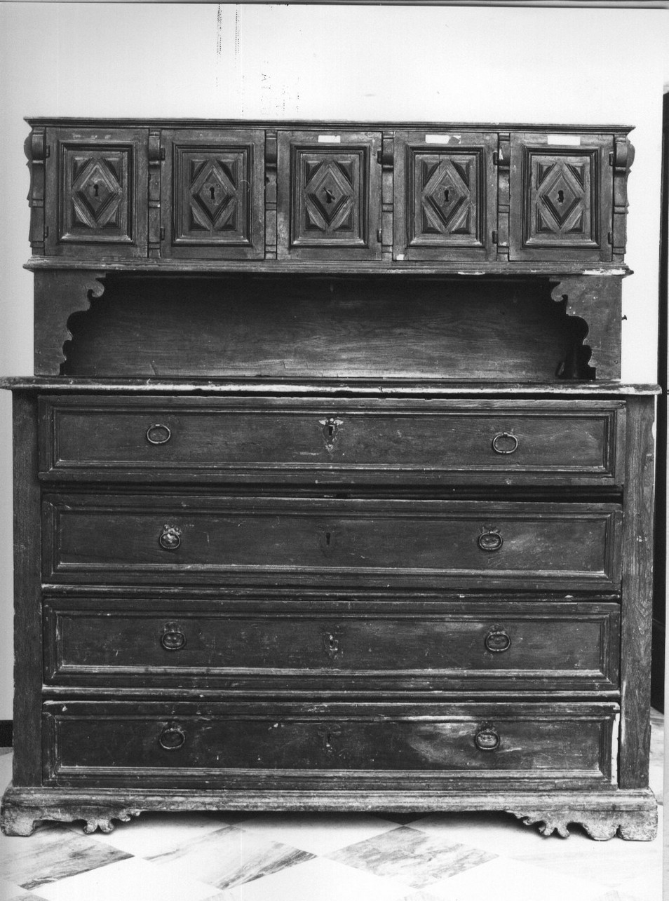 mobile da sacrestia, opera isolata - bottega ligure (fine/inizio secc. XVII/ XVIII)