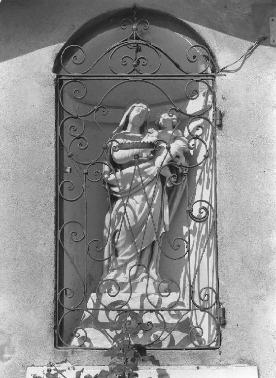 Madonna con Bambino (statua, opera isolata) - bottega genovese (secc. XVI/ XVII)