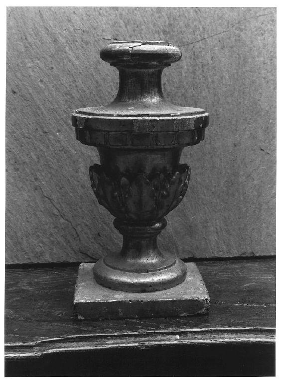 vaso d'altare, serie - bottega ligure (seconda metà sec. XIX)