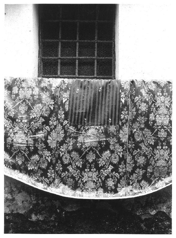 piviale, opera isolata - manifattura ligure (ultimo quarto, fine/inizio sec. XVIII, secc. XIX/ XX)