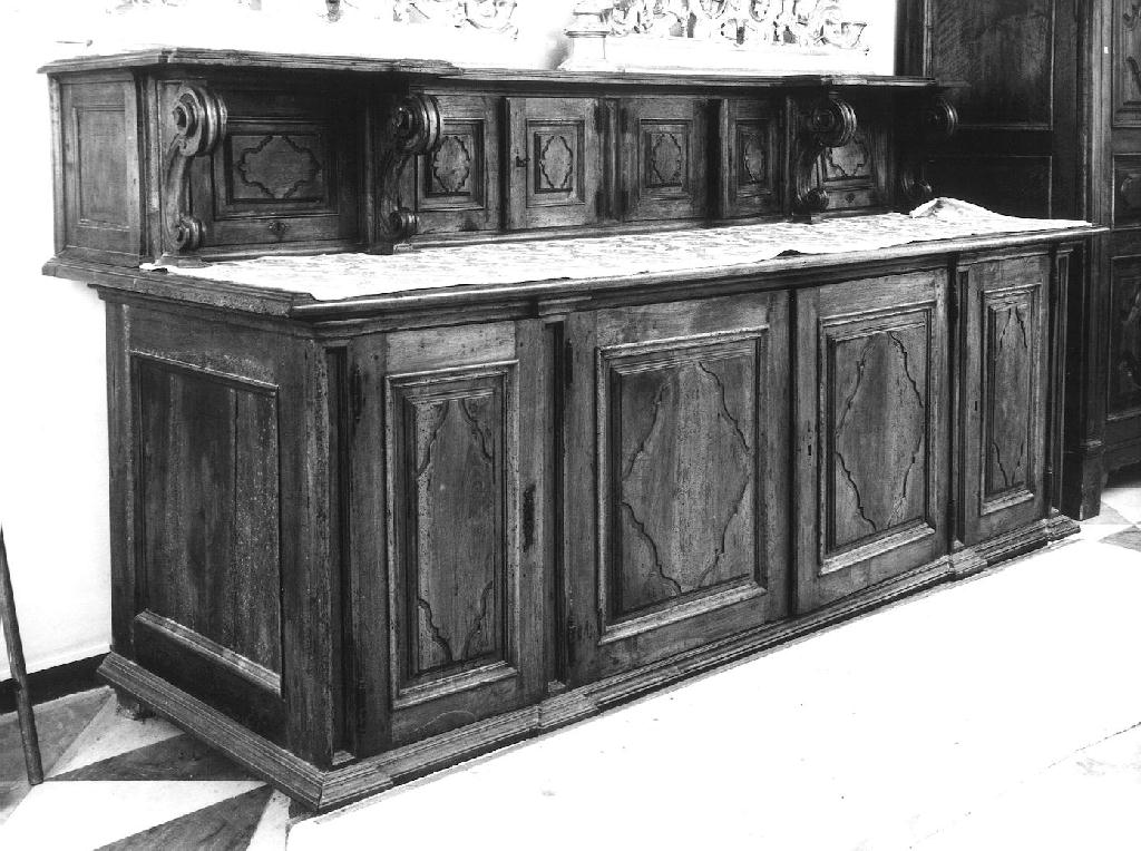 armadio da sacrestia, opera isolata - bottega ligure (fine/inizio secc. XVII/ XVIII)