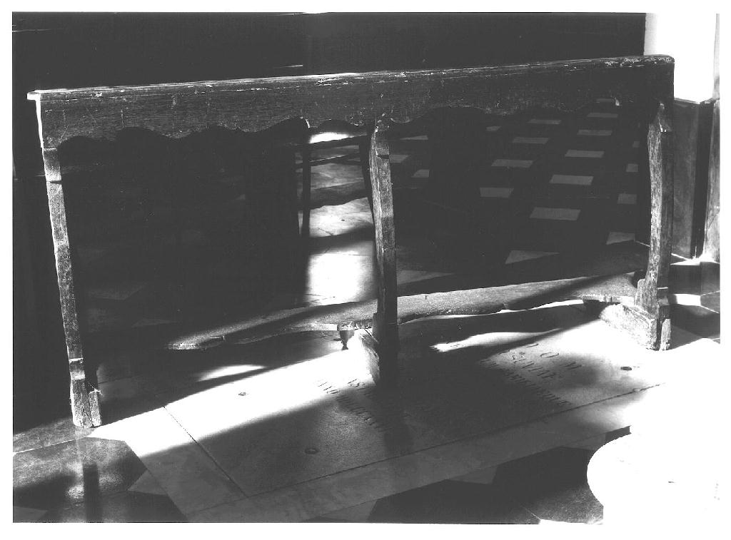 inginocchiatoio, elemento d'insieme - bottega ligure (prima metà sec. XVIII)