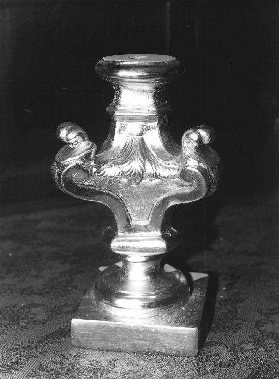 candeliere, coppia - bottega ligure (metà sec. XVIII)