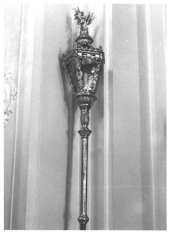 lanterna processionale, serie di Carpi Luigi (sec. XX)