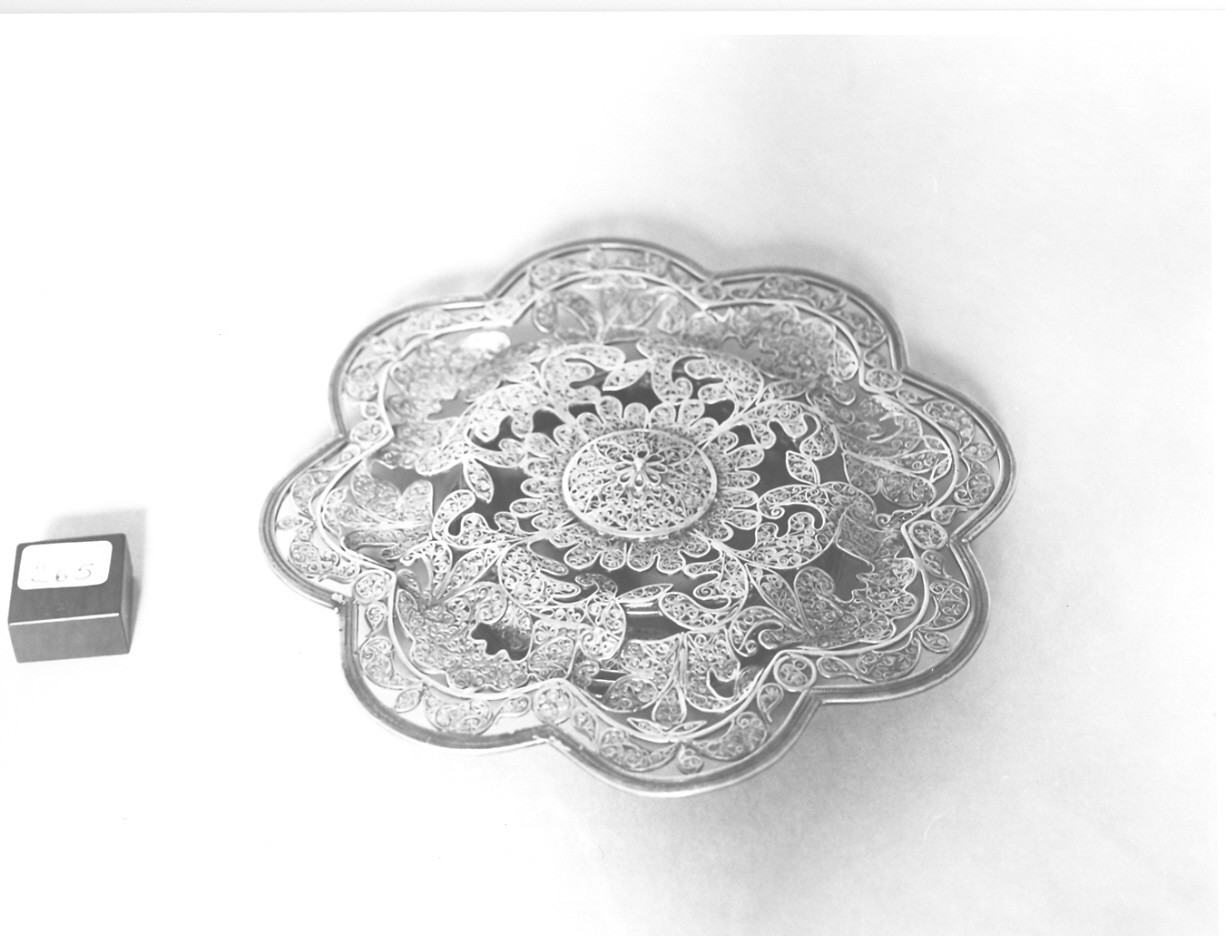 vassoio, opera isolata - bottega fiorentina (sec. XIX)