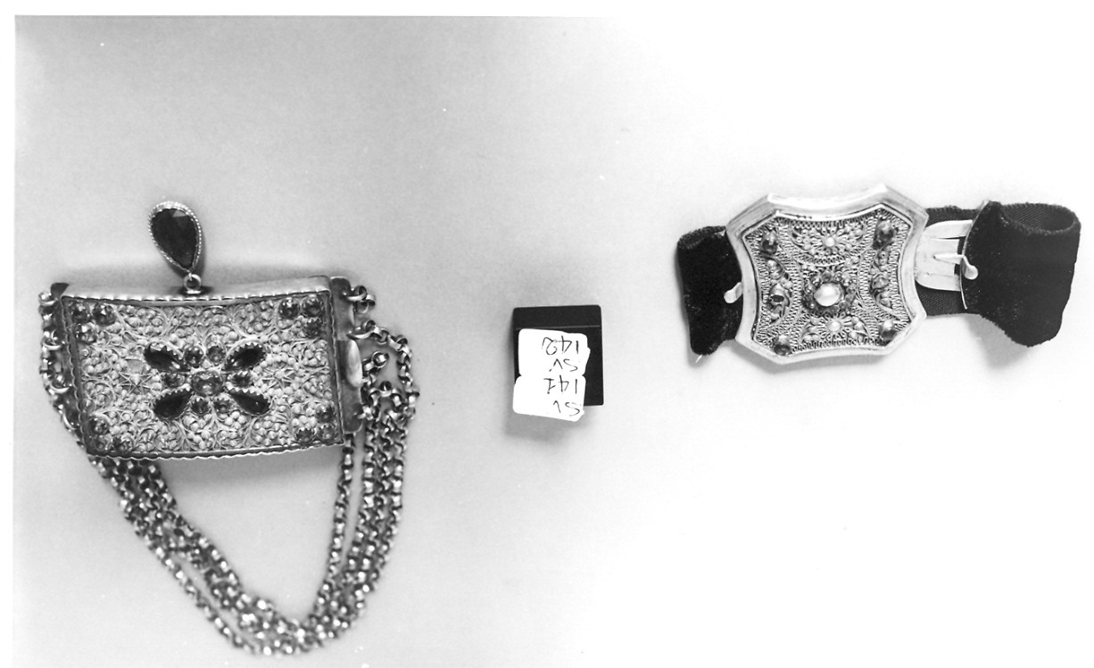 collana, opera isolata - bottega svedese (sec. XIX)