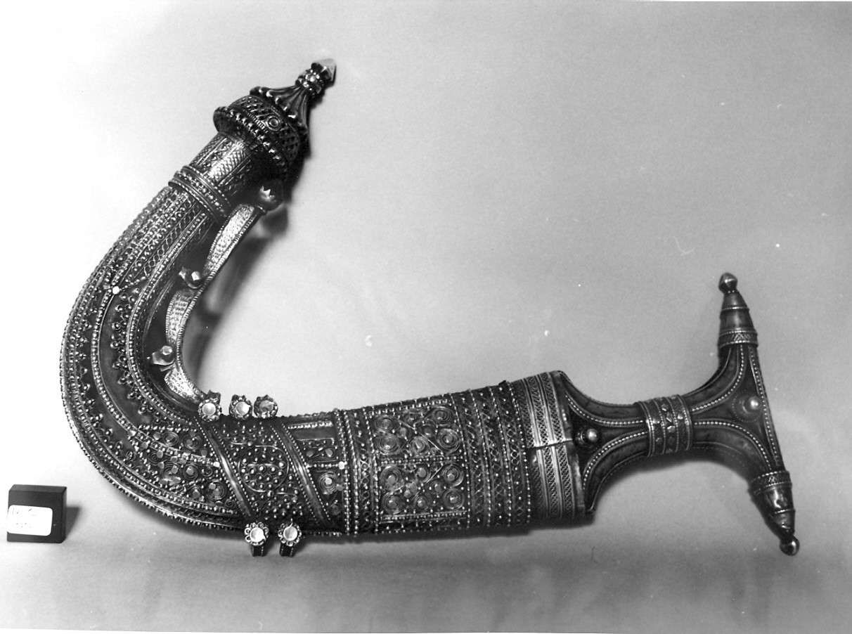 pugnale, opera isolata - bottega mediorientale (sec. XIX)