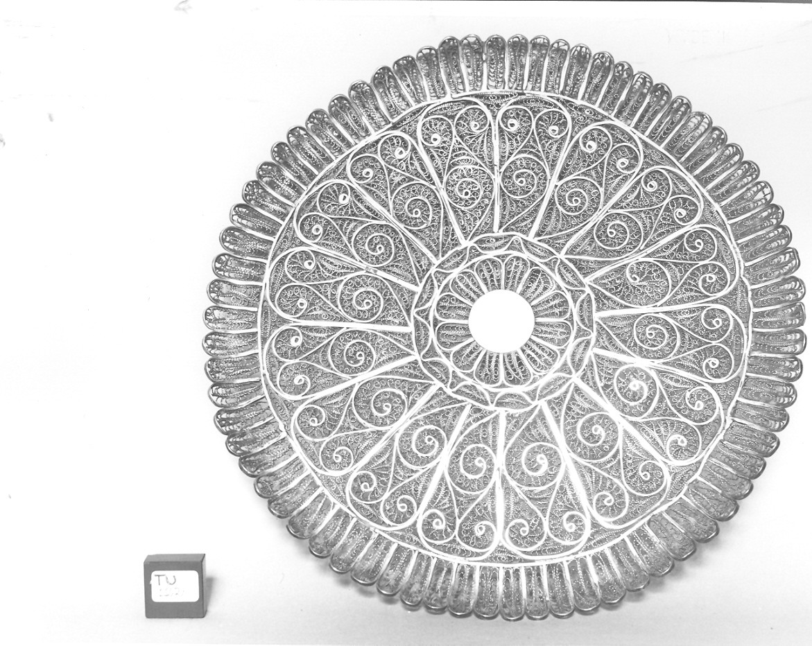 vassoio, opera isolata - bottega turca (sec. XIX)