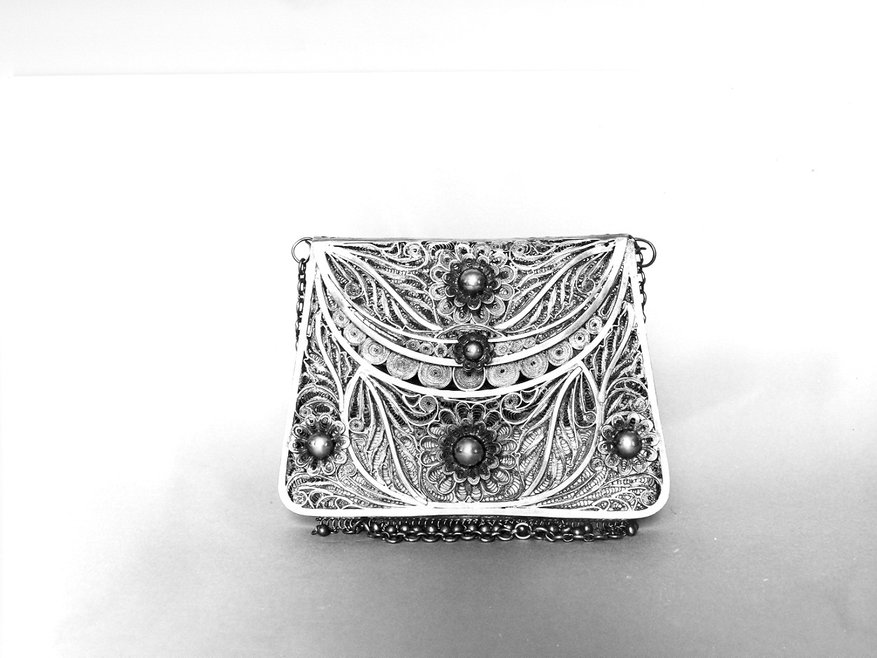 borsa, opera isolata - bottega francese (inizio sec. XX)