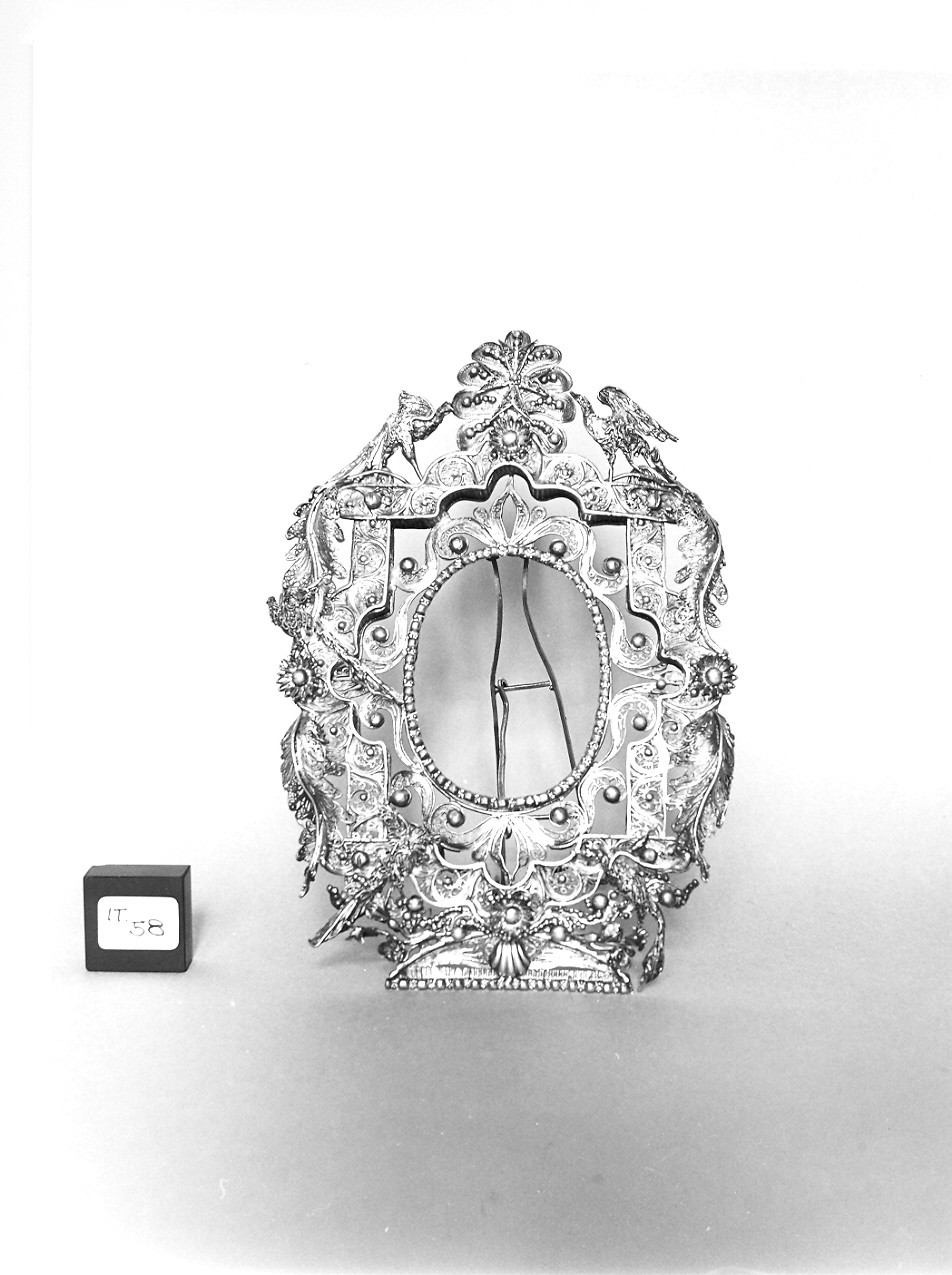 portaritratti, opera isolata - bottega veneziana (fine sec. XVIII)